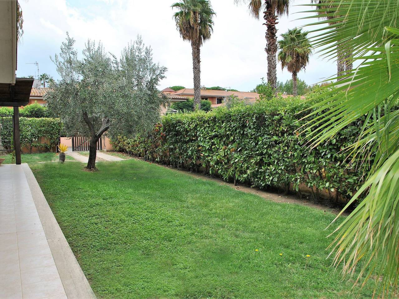 Charmantes Haus in Fondi mit überdachter Veranda in Fondi, Agro Pontino