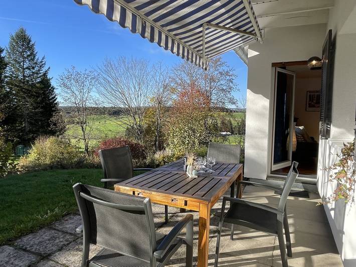 Ferienhaus für 4 Personen, mit Ausblick und Garten sowie Terrasse - 1