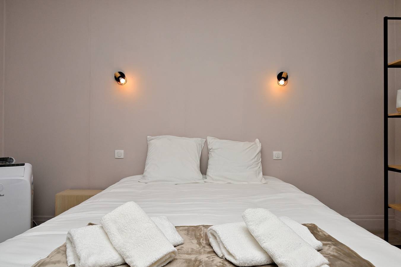 Habitación 'Chambre Double' con terraza compartida, Wi-Fi y aire acondicionado in Salies-du-Salat, Alto Garona