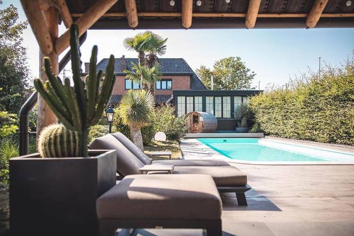 Cottage pour 2 personnes, avec jardin et piscine ainsi que jacuzzi et sauna à Malines