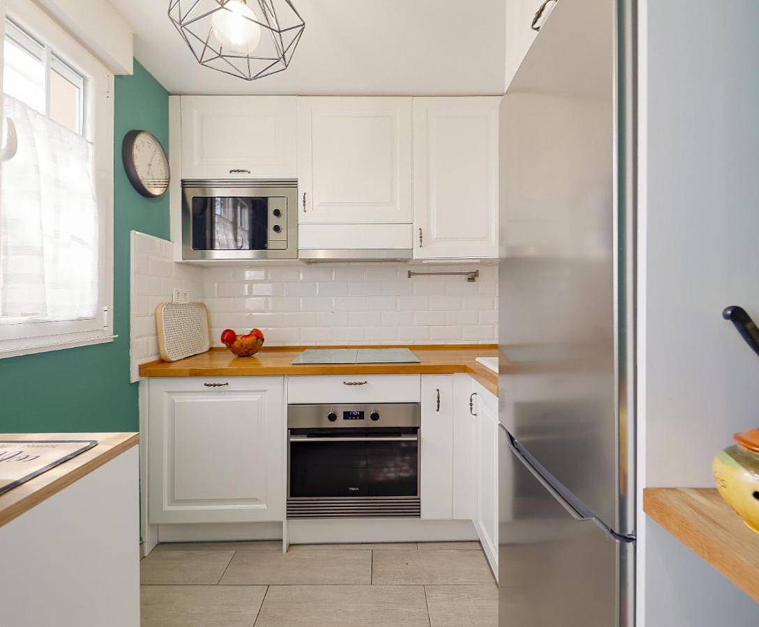 Apartamento entero, Ático Fdez Vega con terraza y vistas in Oviedo, Cordillera Cantábrica