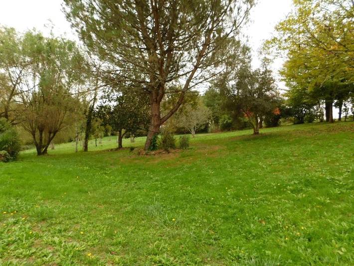 Gîte pour 6 personnes, avec terrasse, animaux acceptés dans Lac d'Uby - 4