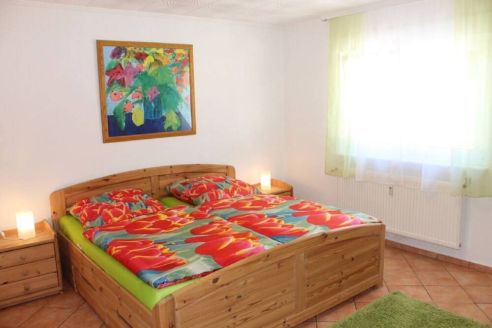 Ganze Wohnung, Ferienwohnung Jasmin in Schönau im Odenwald bei Heidelberg (Fewo 2) in Schönau, Kurpfalz