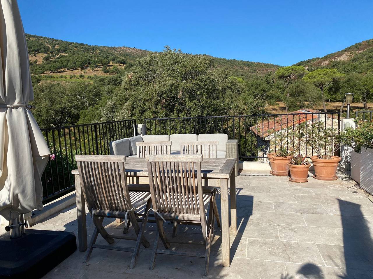 Cosy gîte on small domain with swimming pool in Plan-de-la-Tour, Region de Draguignan