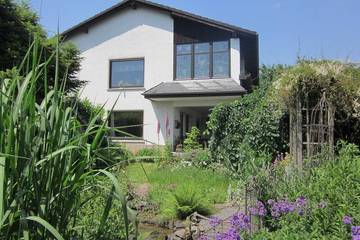 Gîte pour 2 personnes, avec jardin et balcon à Bergneustadt