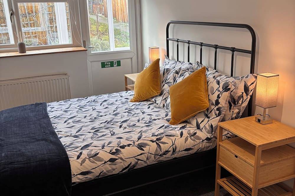 Cozy & Self Contained The Garden Annex 306 in Salisbury, Wiltshire