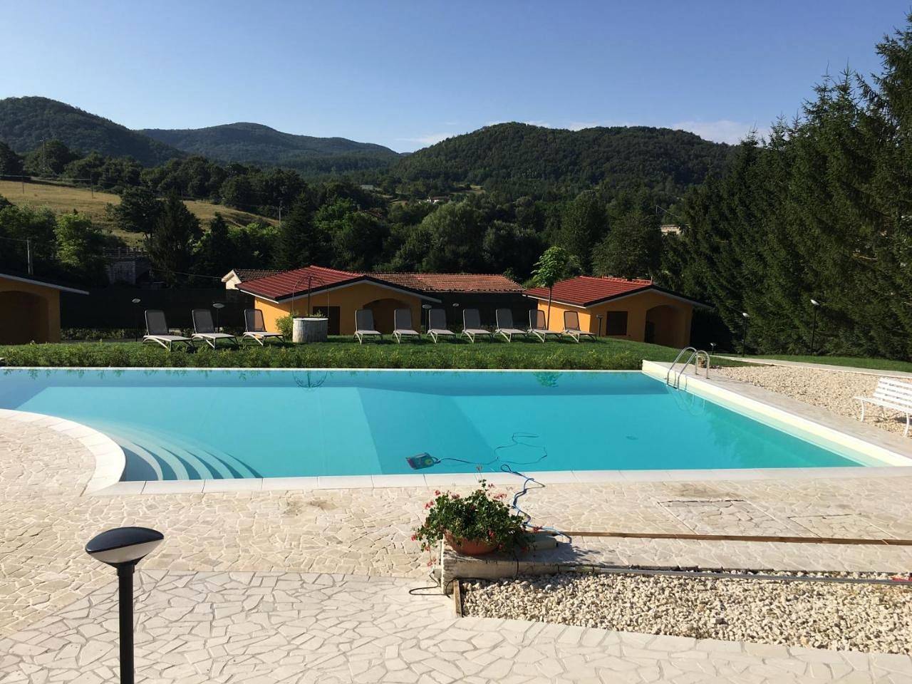 Villaggio casina del duca in Pescolanciano, Alto Molise