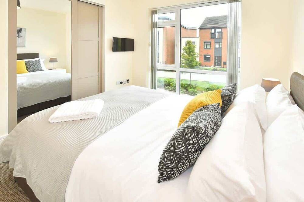 Kiln Side Summary:<br>We in Stoke-on-Trent, Midlands