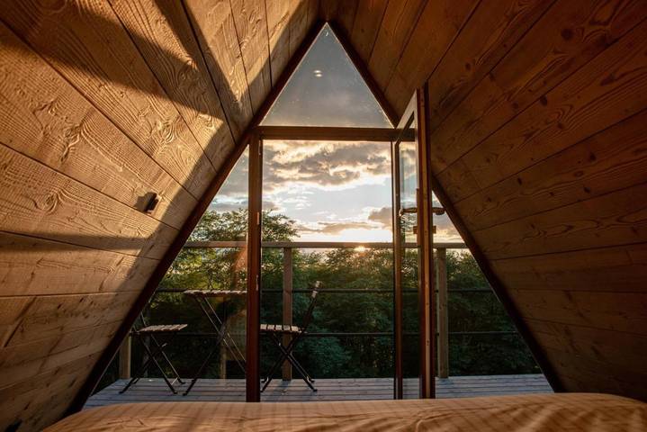 Location de vacances pour 3 personnes, avec jardin et vue dans Sainte-Thérence - 2