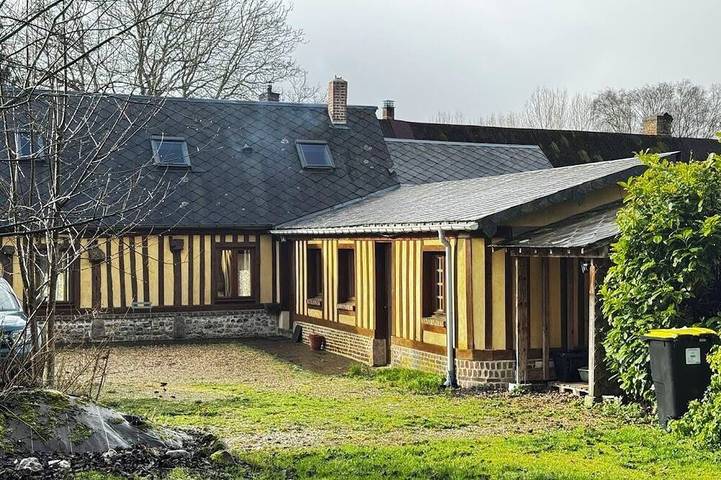 Location de vacances pour 6 personnes, animaux acceptés à Grainville-la-Teinturière