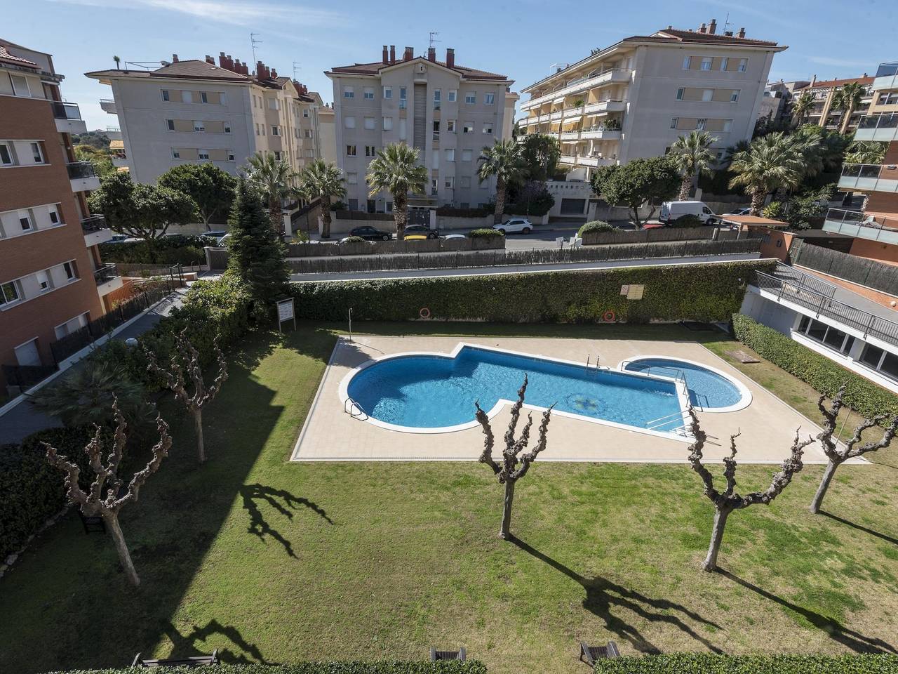 Entire vacation apartment, Sitges Spaces Sunshine Condo- 4 Bedrooms/2 Bath/Large Terrace/Pool- Monthly Only in Sitges, Garraf