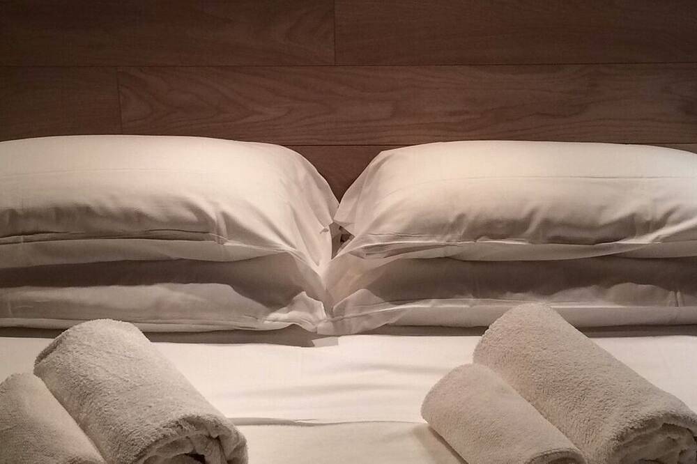 Relaxing Chalet equipped whit a private Wellness Area: Sauna and Jacuzi hot tub! in Vittorio Veneto, Südliche Karnische Alpen