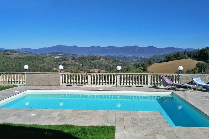 Ferienwohnung für 6 Personen, mit Balkon und Garten