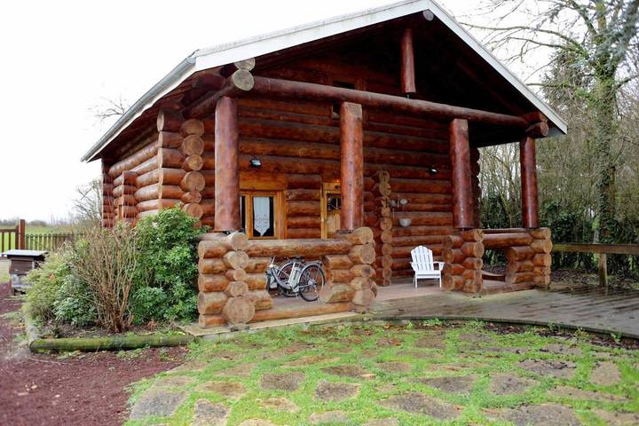 Location de vacances pour 6 personnes, avec Terrasse ainsi que Jardin et Vue à Janvry