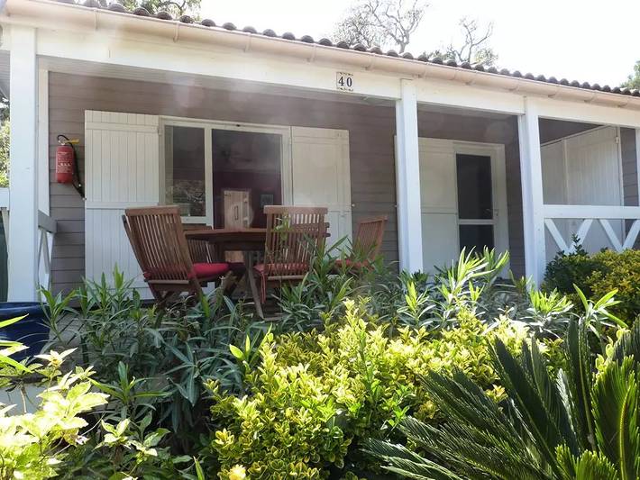 Location de vacances pour 6 personnes, avec piscine et jardin à Gassin - 2