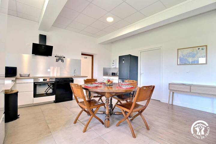 Gîte pour 4 personnes, avec jardin et vue dans Theix-Noyalo - 3