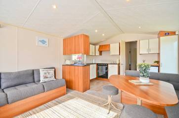 Glamping for 6 People in Calbourne, Isle of Wight, Photo 4