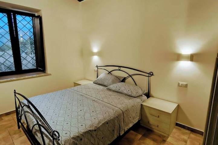 Appartement entier, Tourist Accommodation L'Antico Borgo di Leonardo in Fondi, Province de Latina