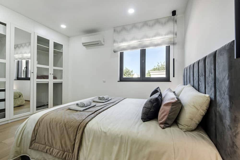 Flor de Lis by Interhome in Paderne, Faro District