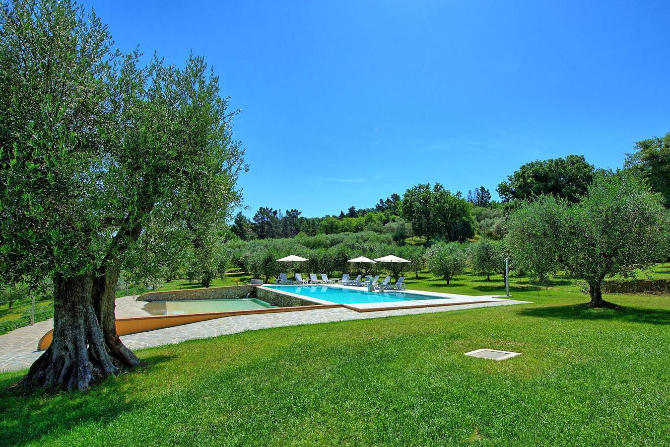 Villa für 15 Personen mit Balkon in Paciano, Lago Trasimeno
