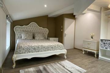 Appartement De Vacances pour 4 Personnes dans Saint-Étienne, Parc Naturel Régional du Pilat, Photo 1