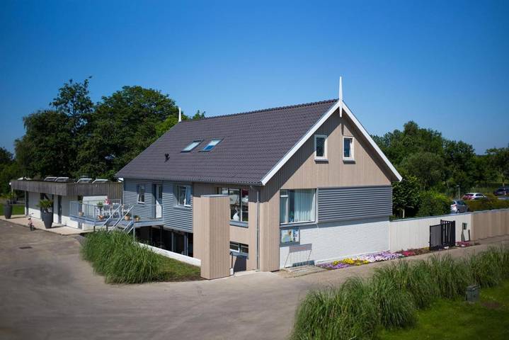 Ferienhaus für 8 Personen, mit Balkon und Terrasse sowie Garten und Ausblick in Stavoren - 2