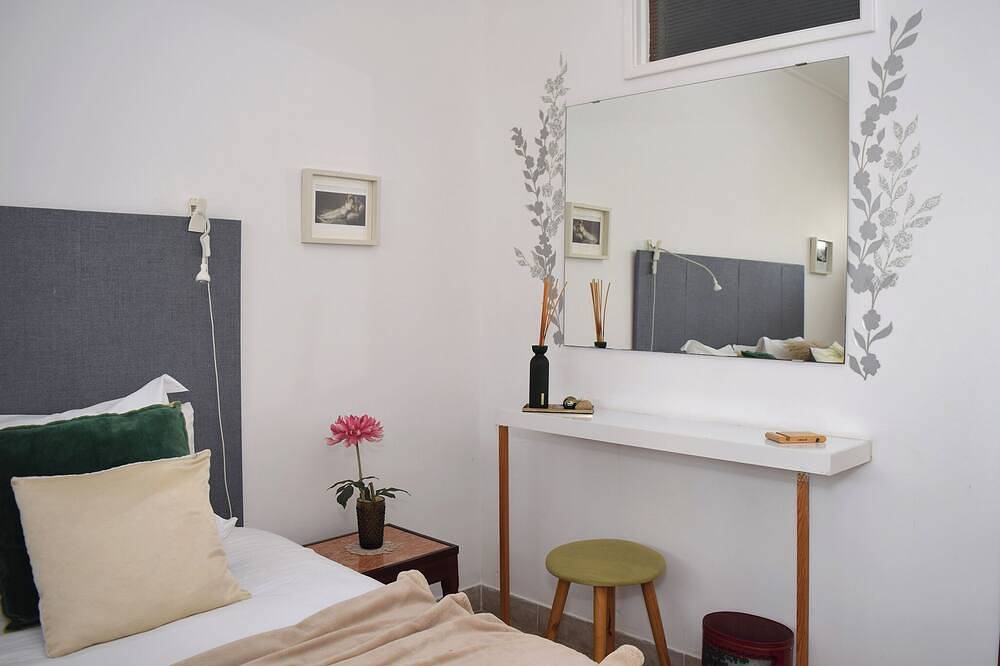 Apartamento entero, Cómoda, luz fantástica y acogedor junto a la playa y al resto de Lisboa in Cascais e Estoril, Costa de Lisboa