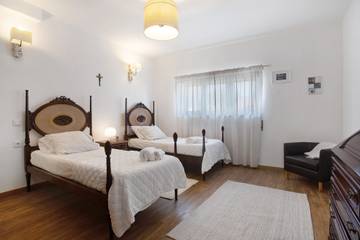 Gîte pour 2 personnes, avec bassin pour enfant et jardin à Fátima