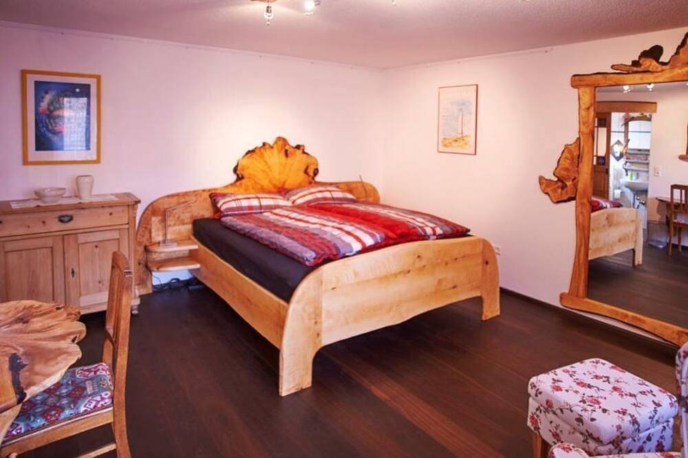 Ganze Wohnung, Holz Art Apartment - Appartement/Fewo, Dusche, Wc, Komfort in Fischbach bei Dahn, Landkreis Südwestpfalz