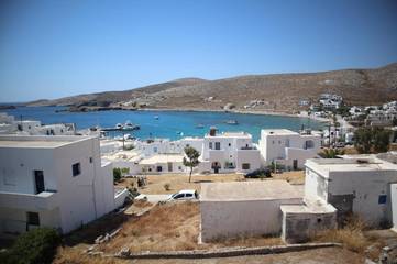 Maison d’hôte pour 2 personnes, avec terrasse et vue dans Folégandros