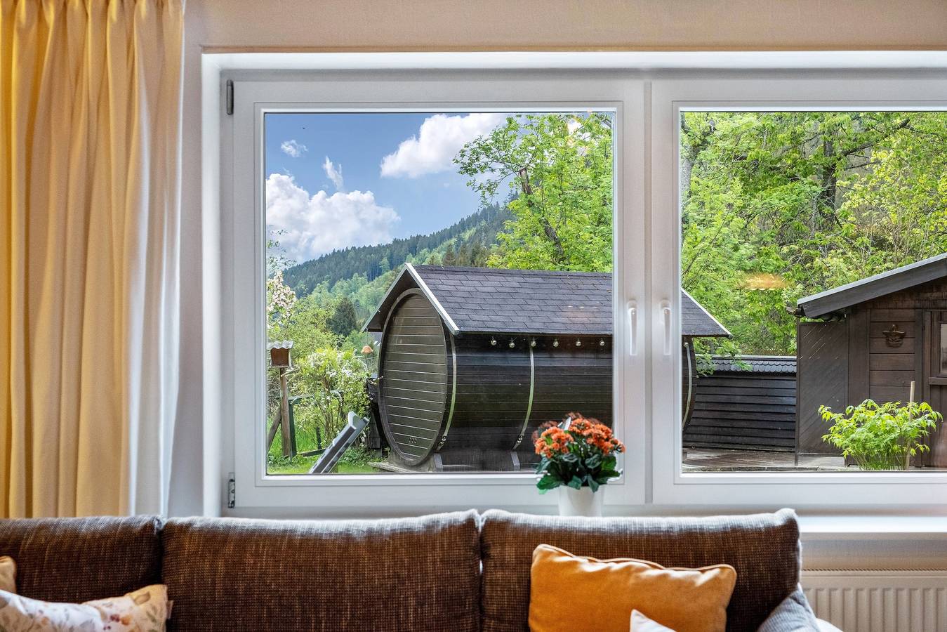 Ganze Wohnung, Gemütliche Ferienwohnung mit eigener Sauna, Garten und Sonnenterrasse in Falkau (Feldberg), Feldberg