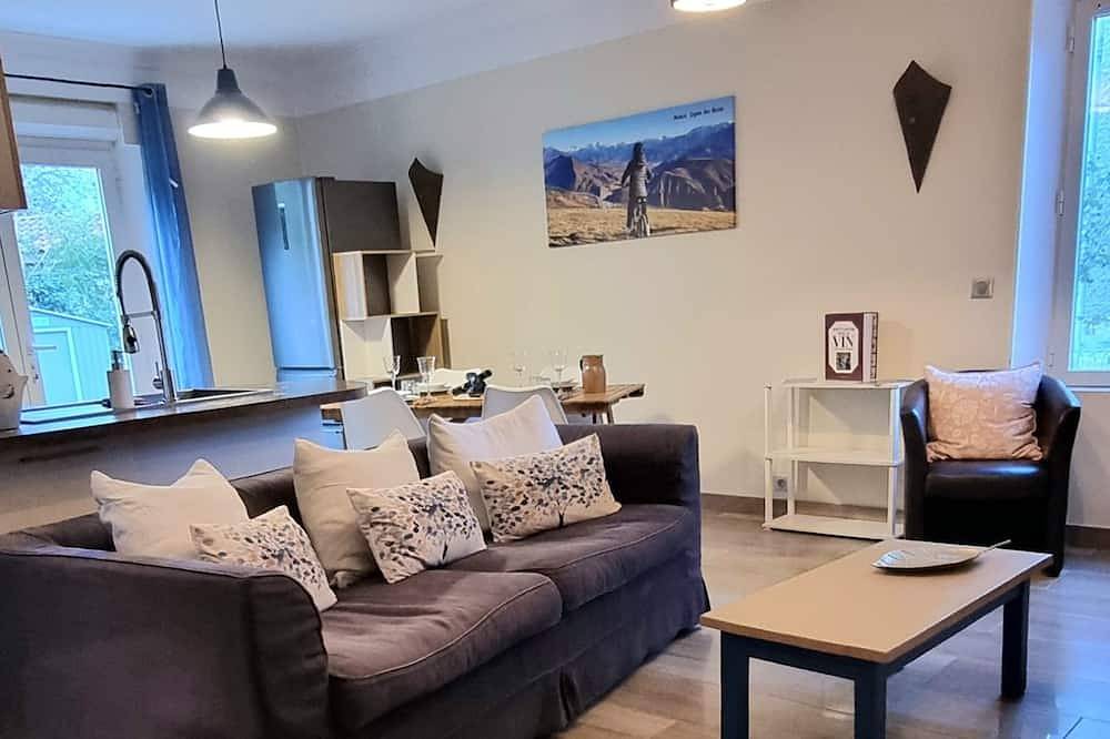 Entire apartment, Beau T3 \"les Clés de Digne\" Jardin, Centre Ville in Digne-les-Bains, Alpes-de-Haute-Provence