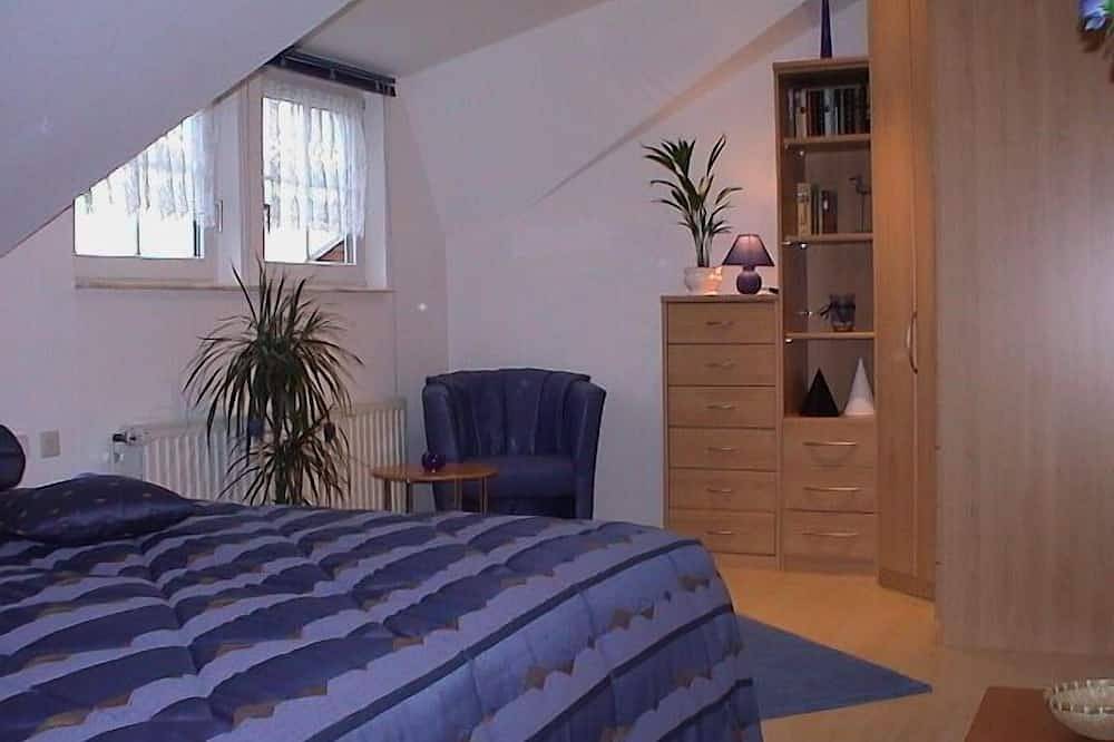 Ganze Wohnung, Gemütliche Fewo (80 qm) bei Kassel, Fritzlar, Baunatal, Nähe Edersee in Niedenstein, Schwalm-Eder-Kreis