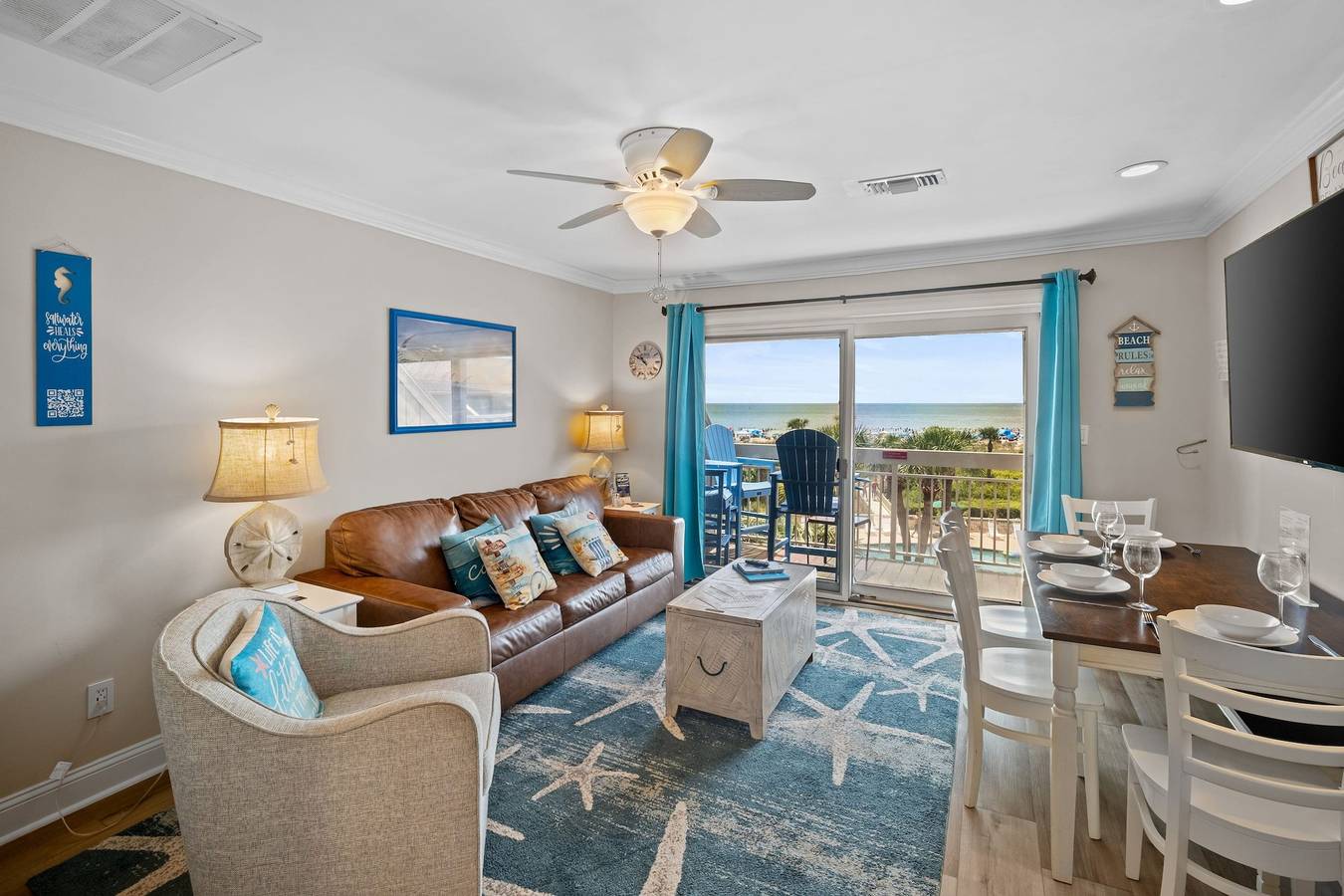 Entire apartment, Breakers 328 Oceanfront Hilton Head Condo Direct Beach Access in Coligny Beach, Shipyard Plantation
