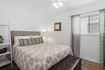 Loft for 13 Guests in Balboa Peninsula, Orange County, Picture 3