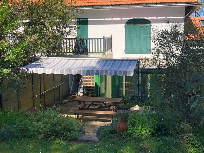 Appartement de vacances pour 4 personnes, avec terrasse et jardin