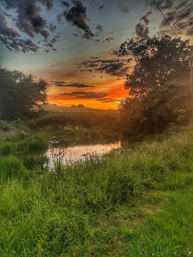 Location de vacances pour 2 personnes, avec vue et jardin à Arnac-la-Poste - 3