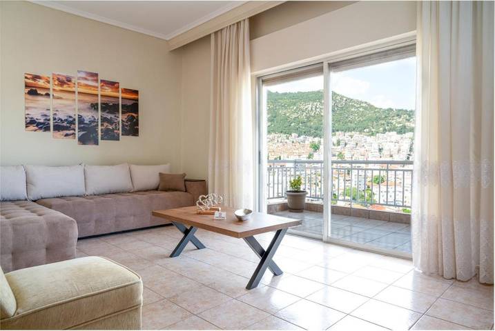 Ferienwohnung für 8 Personen, mit Balkon und Terrasse sowie Ausblick in Kavala Gemeinde