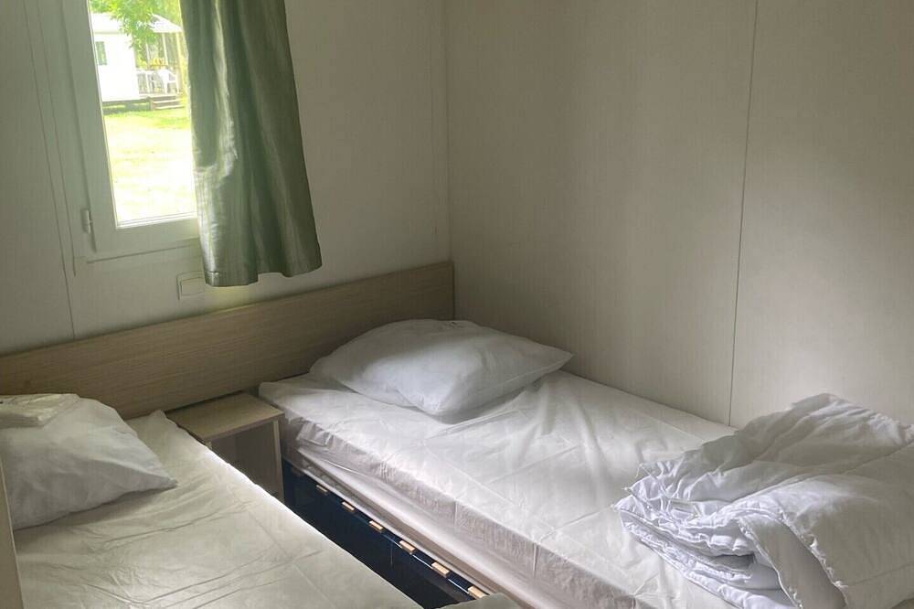 Mobil Home 4 Couchages, Tout Équipé, à 10 min des Plages de Royan in Saujon, Côte de Beauté