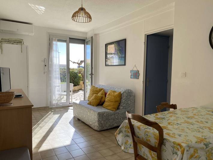 Apartamento entero, Hermoso Apartamento T2 con Terraza Privada, a Pasos del Estanque de Thau y con Wifi in Balaruc-les-Bains, Costa mediterránea (Francia)