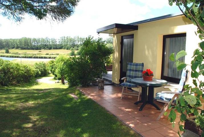 Ferienhaus für 4 Personen, mit Ausblick und Seeblick sowie Garten und Terrasse in Mönchgut-Granitz - 4