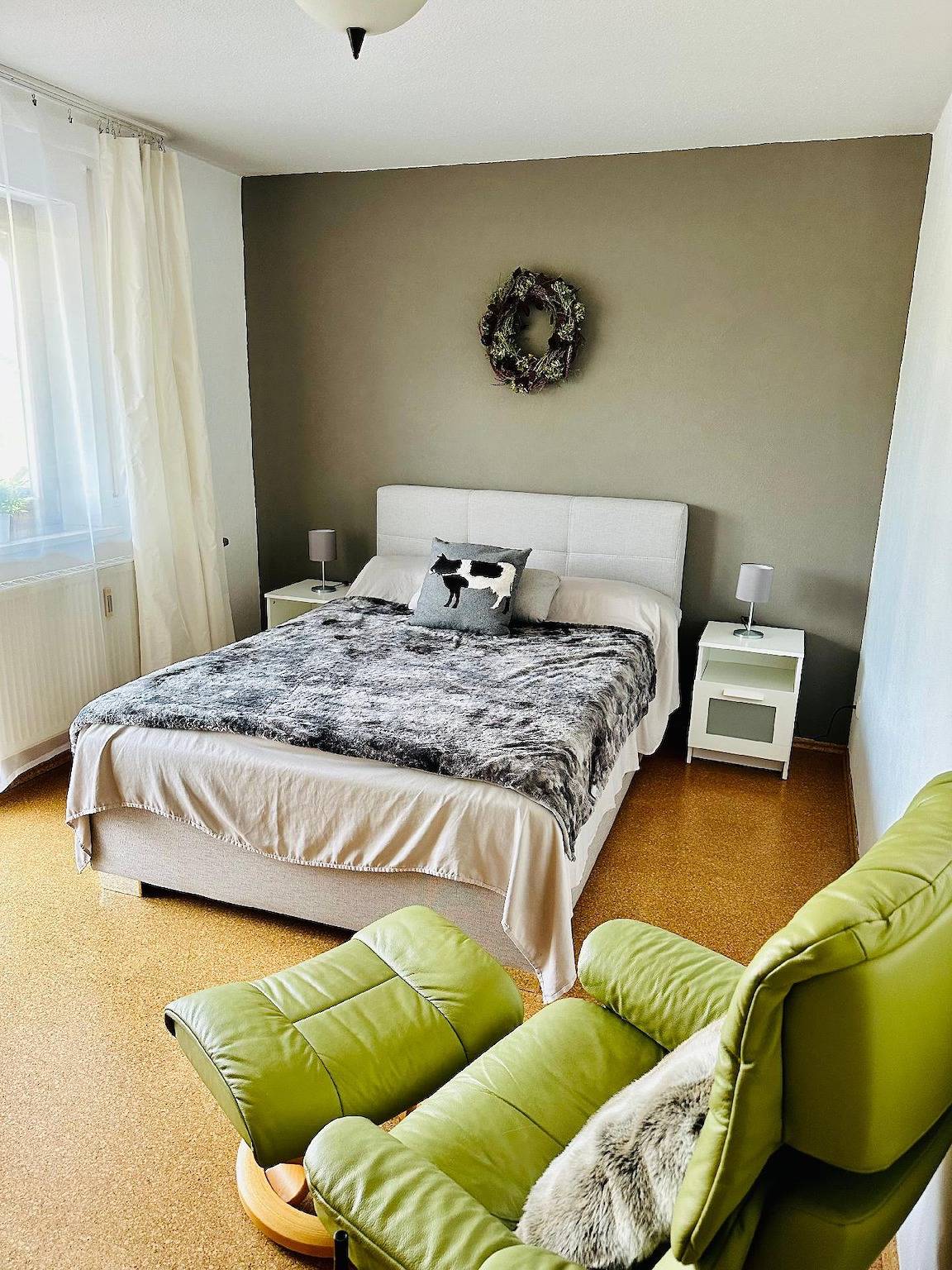 Ganze Ferienwohnung, Fewo Kristin mit Bergblick, grossem Garten, Grill in Lindau, Bayerisch Schwaben