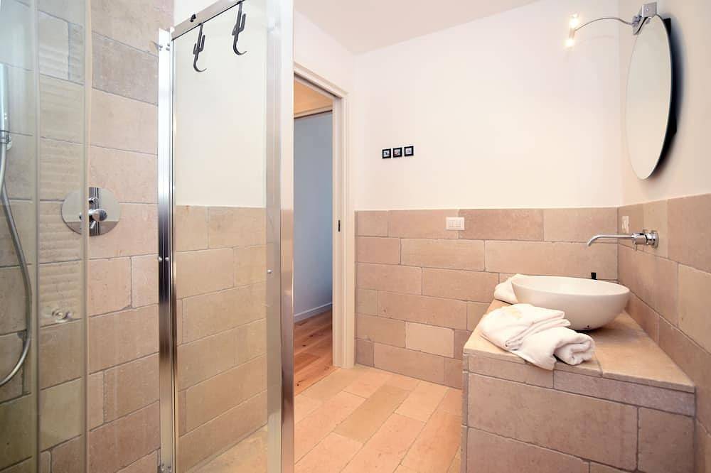 Entire apartment, Stunning apartment with sea view in the heart of Peschici in Peschici, Peschici region