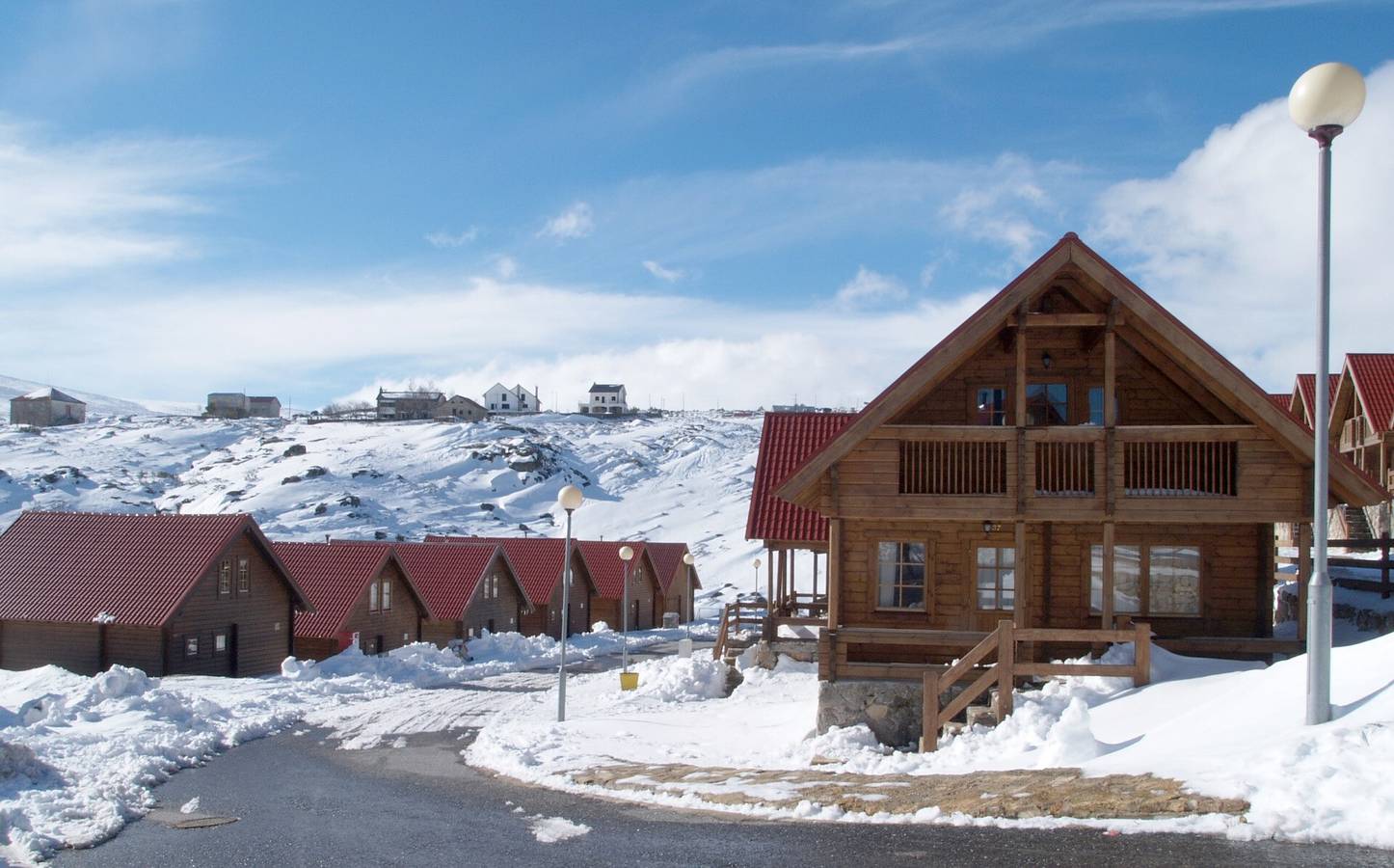 Chalet 'Belfort' con Vista sulla Montagna, Wi-Fi e Aria Condizionata in Cortes do Meio, Serra da Estrela