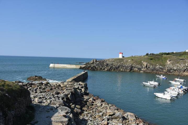 Gîte pour 2 personnes, avec jardin à Plozévet - 4