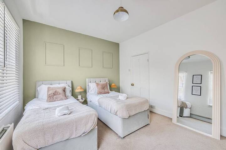 Holiday rental for 6 people, with garden in Northampton