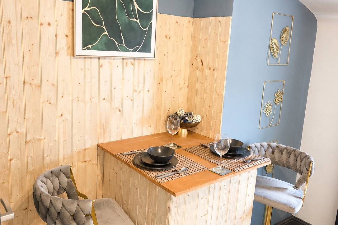 Entire holiday apartment, The cloud City apt 1 Near station in Chester, Cheshire West and Chester