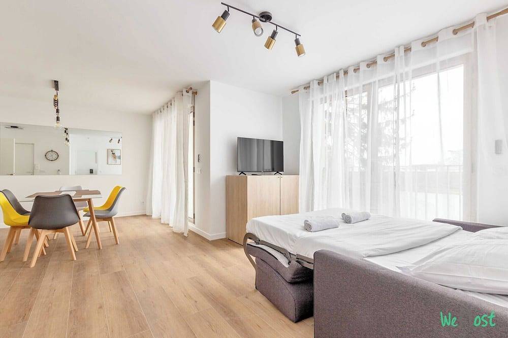 Entire apartment, Cosy Apt with Balcony -6P-Proche Disney/Paris in Champigny-sur-Marne, Val-de-Marne