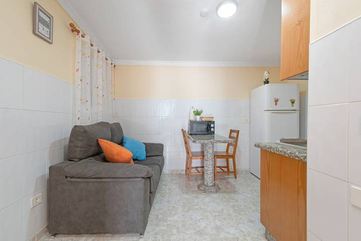 Entire studio, Vacation Studio 'Casa Salma' with Wi-Fi in Maspalomas, San Bartolomé de Tirajana