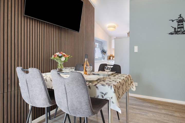Hel lejlighed, Apartment 'At the Gateway to Hamburg' with Balcony in Neu Wulmstorf, Landkreis Harburg